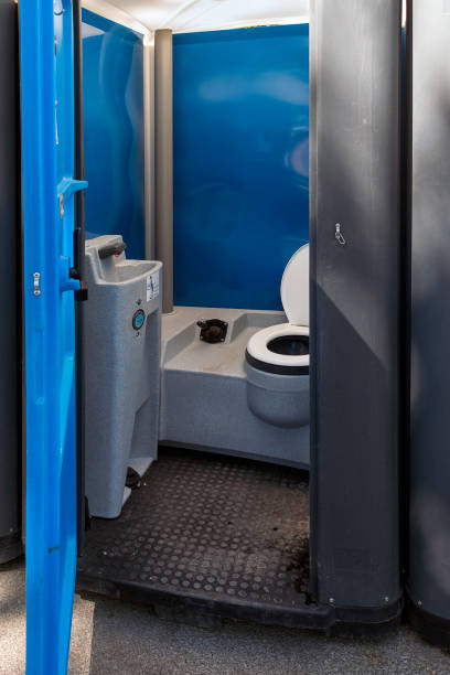 Best Temporary restroom rental  in Roanoke, AL