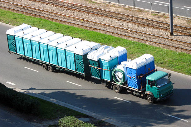 Portable Toilet Options We Offer in Roanoke, AL